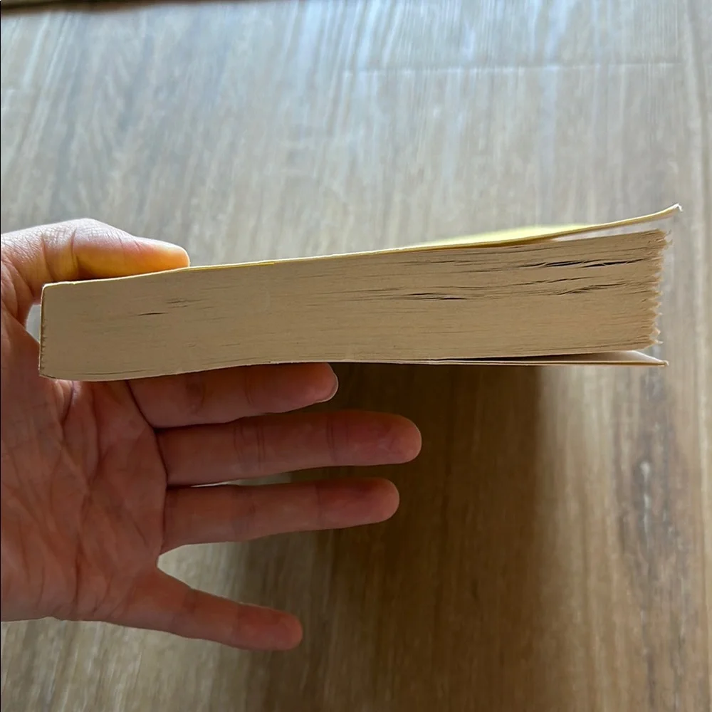 Yellowface by R.F. Kuang Book - Picture 7 of 7